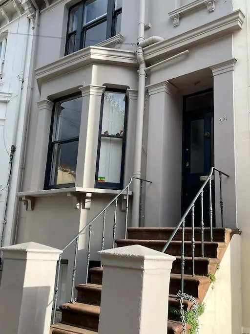 Apartamento Homely Garden Apartment, Newly Refurbished - Sleeps Four Brighton